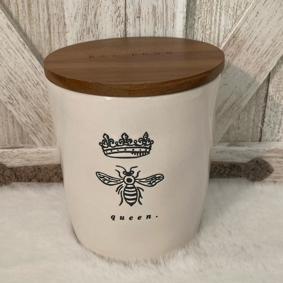 Rae Dunn Queen Bee Crown Canister with Wooden Lid - Picture 1 of 7